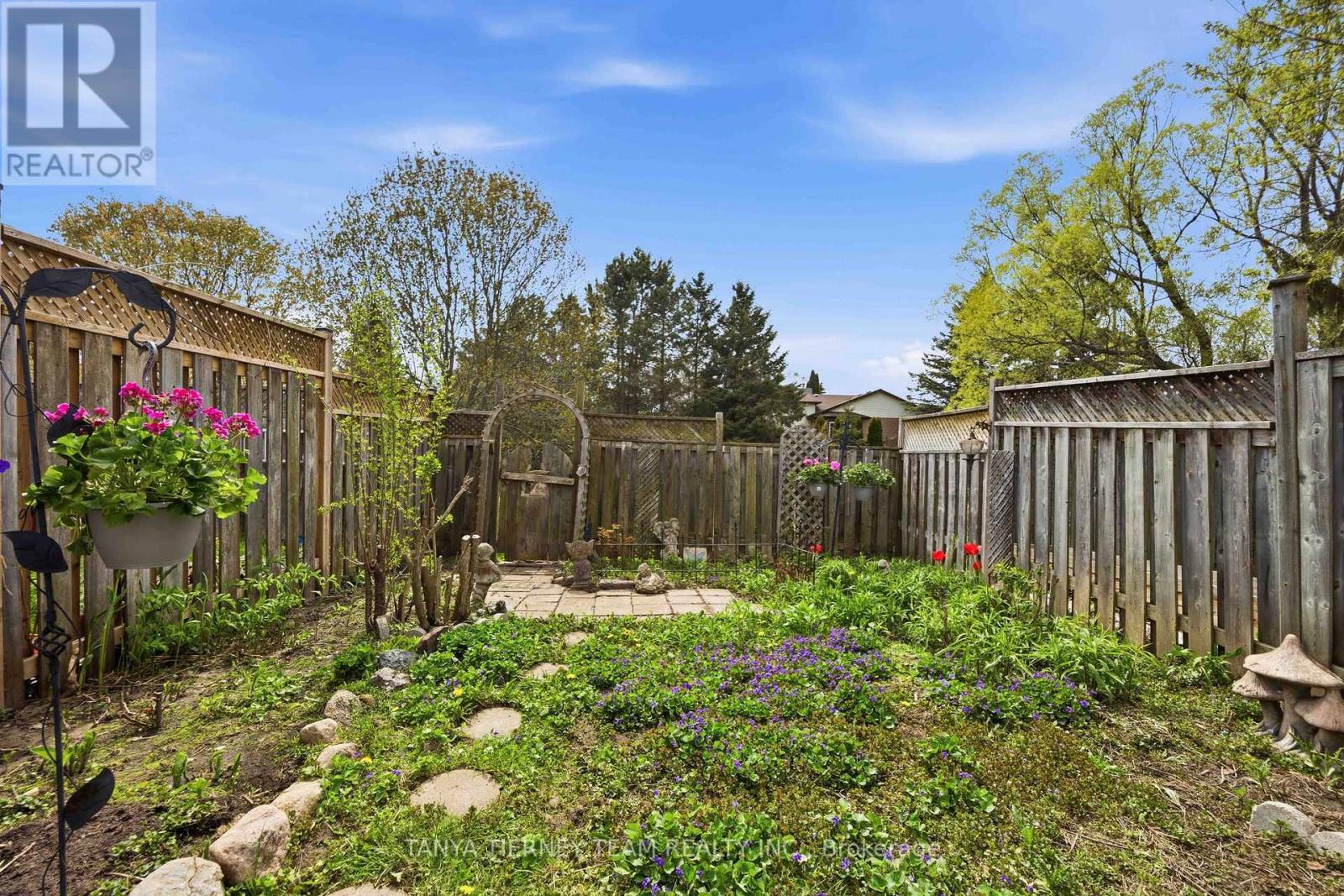 60 Pidduck Street, Clarington, ON - Outdoor