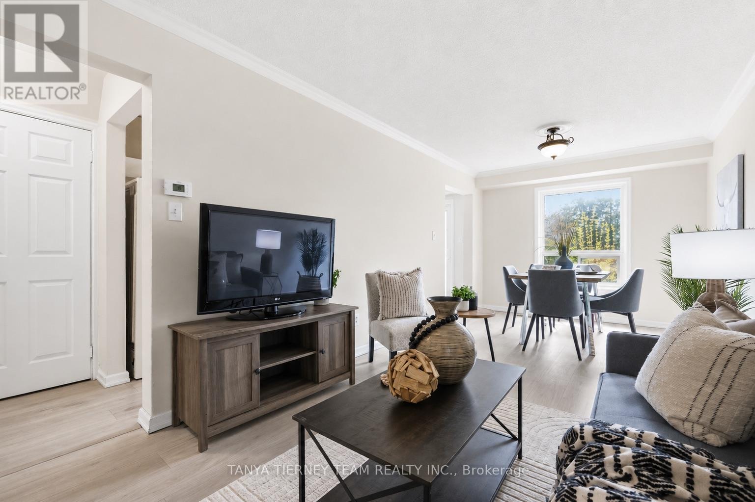 60 Pidduck Street, Clarington, ON - Indoor Photo Showing Living Room