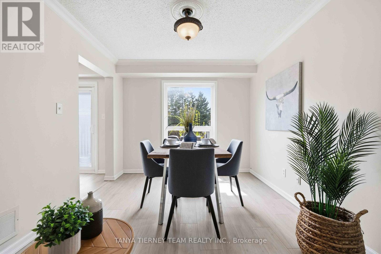 60 Pidduck Street, Clarington, ON - Indoor Photo Showing Dining Room