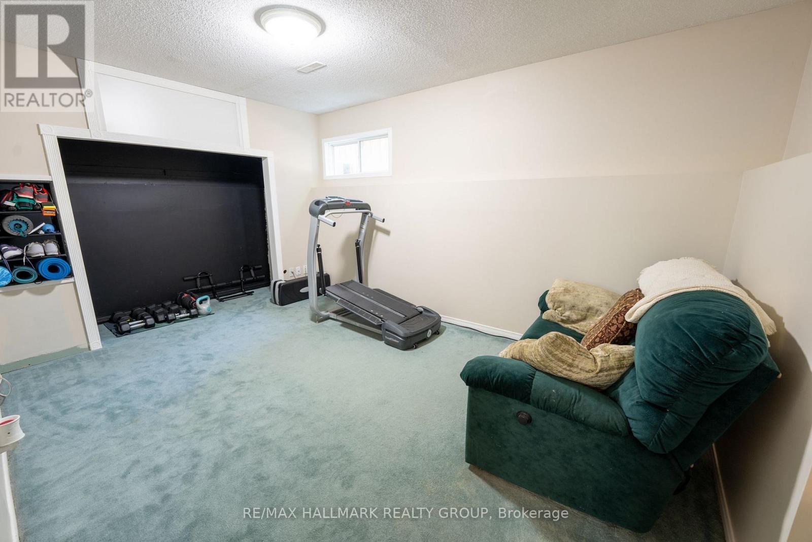 3 Seth Private, Ottawa, ON - Indoor Photo Showing Gym Room