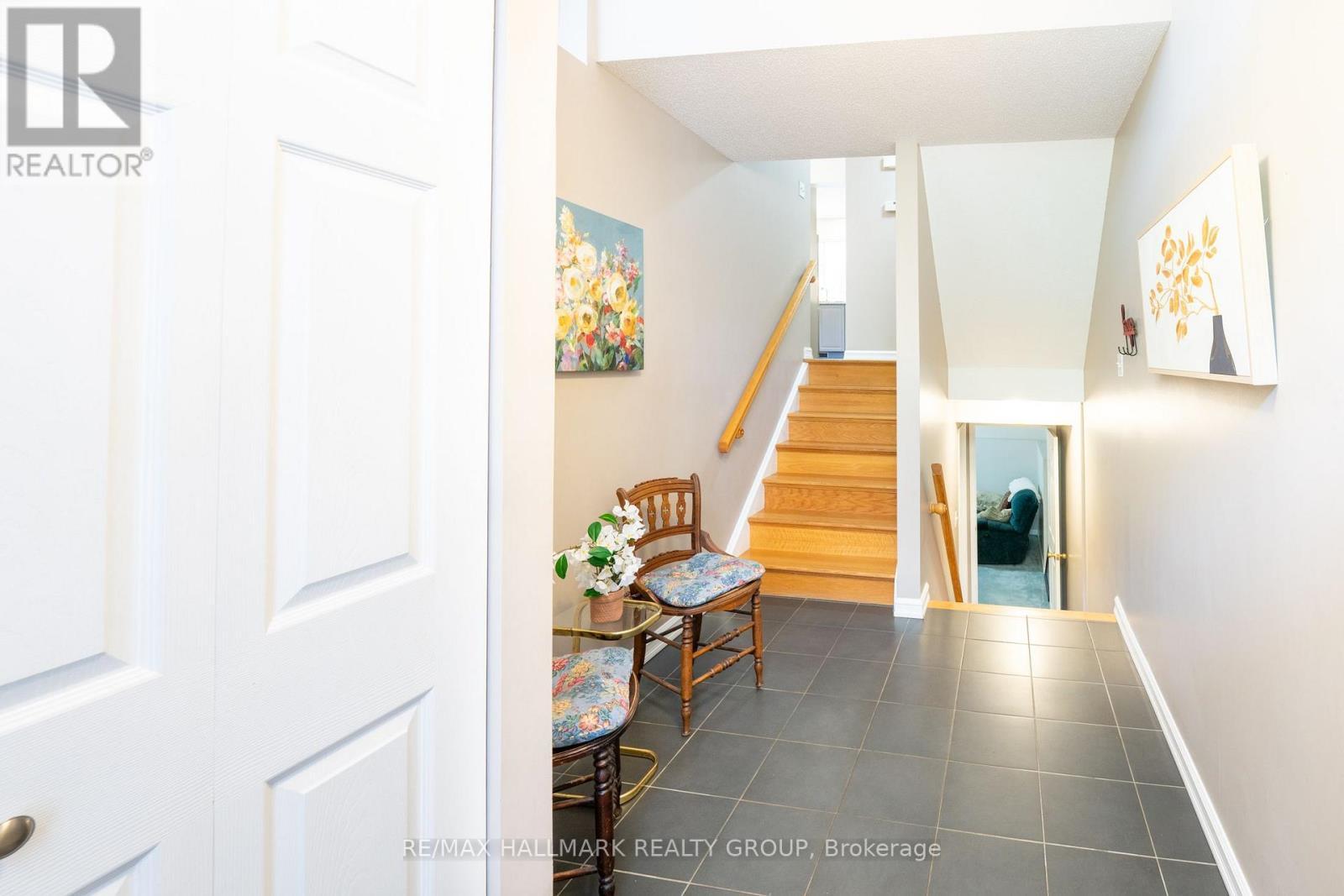 3 Seth Private, Ottawa, ON - Indoor Photo Showing Other Room