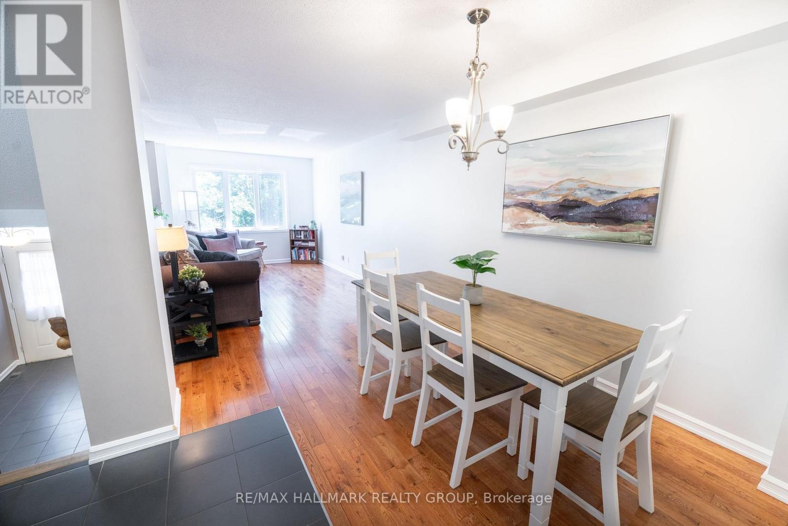 3 Seth Private, Ottawa, ON - Indoor Photo Showing Dining Room