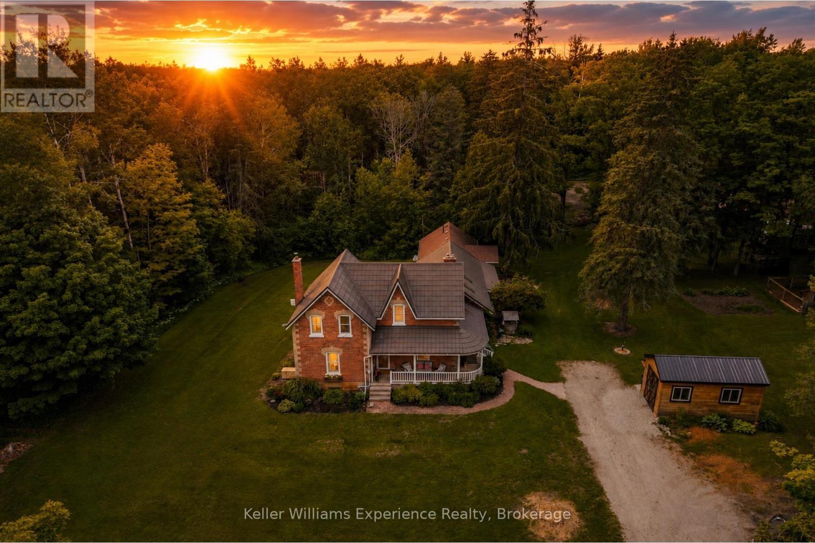 3744 Flos 4 Road W, Springwater, ON - Outdoor