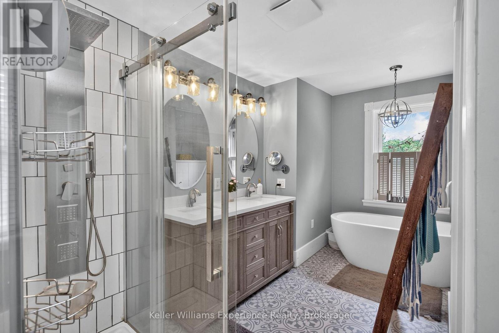 3744 Flos 4 Road W, Springwater, ON - Indoor Photo Showing Bathroom