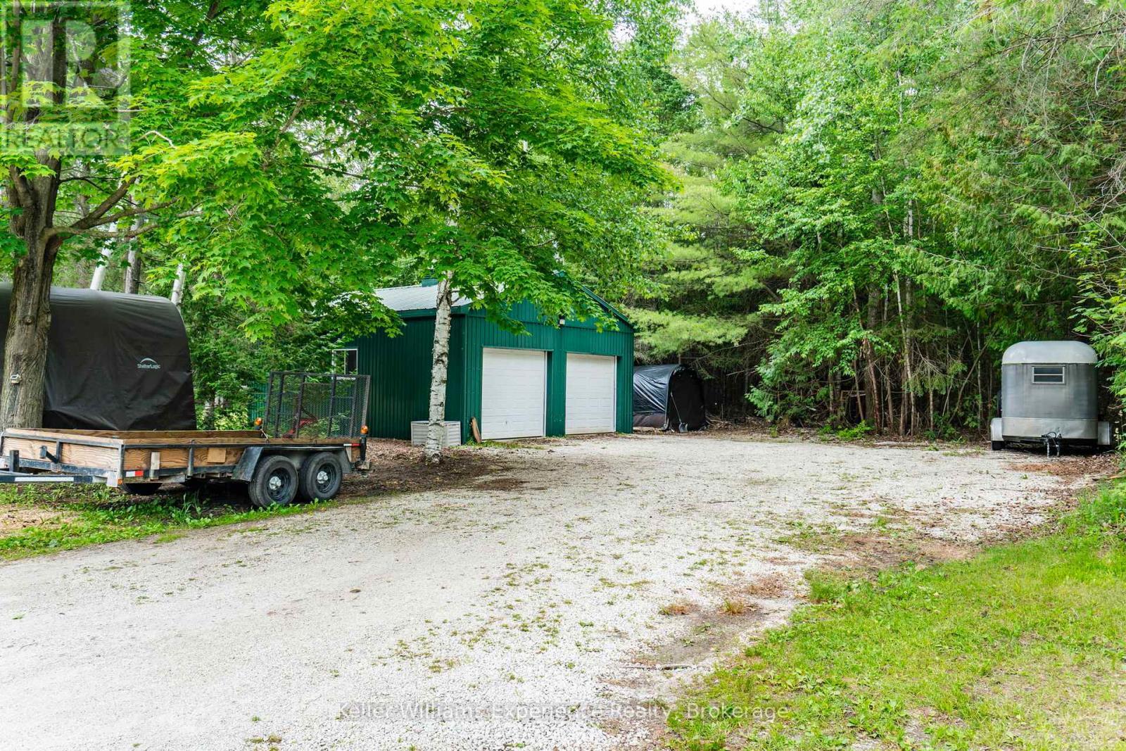 3744 Flos 4 Road W, Springwater, ON - Outdoor