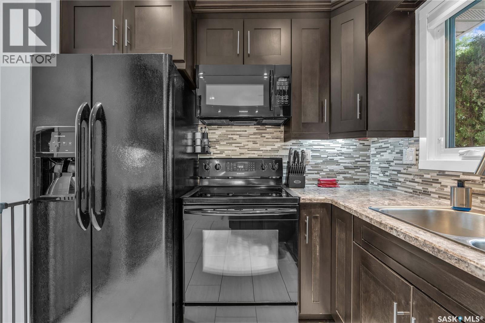 26 Fyfe Street, Regina, SK - Indoor Photo Showing Kitchen