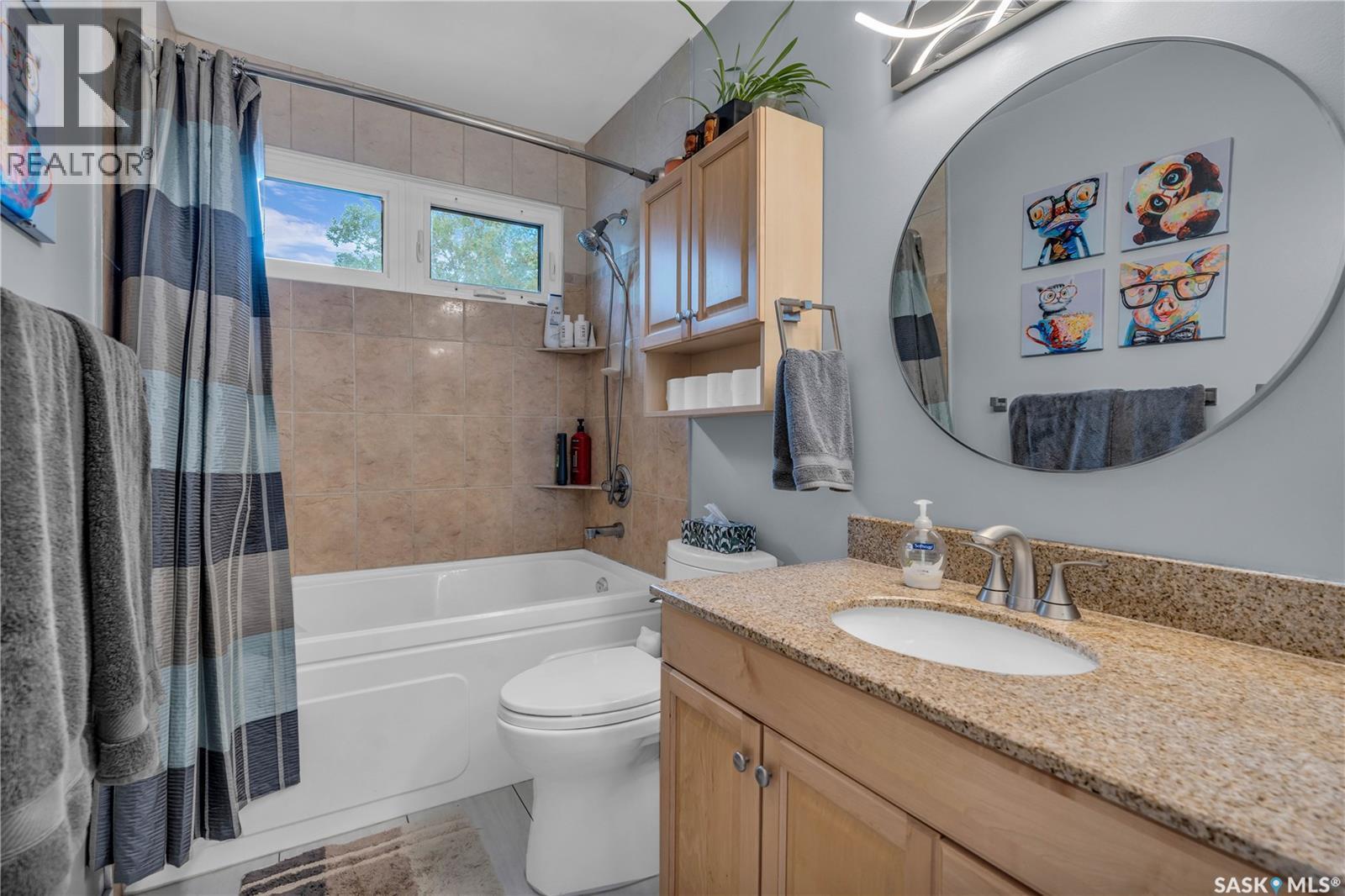 26 Fyfe Street, Regina, SK - Indoor Photo Showing Bathroom