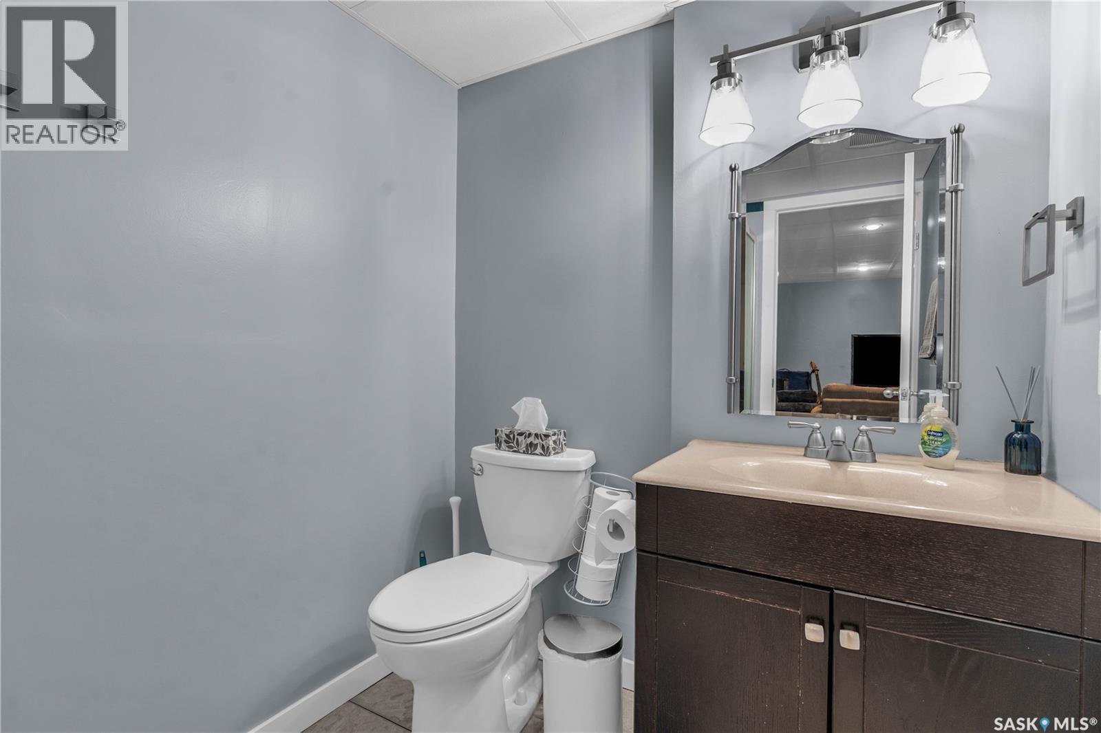 26 Fyfe Street, Regina, SK - Indoor Photo Showing Bathroom