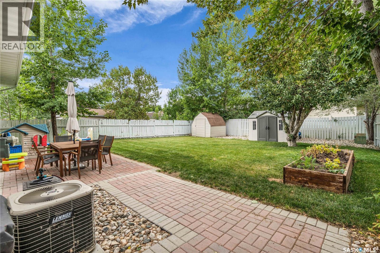 26 Fyfe Street, Regina, SK - Outdoor With Deck Patio Veranda