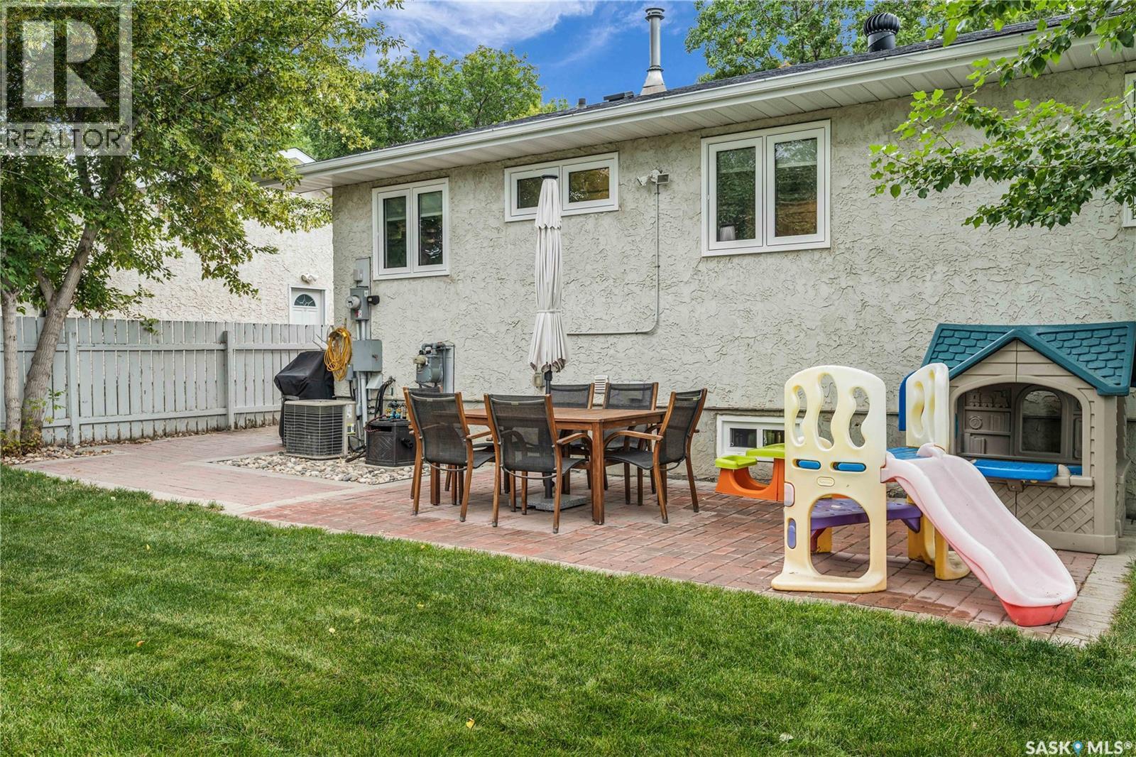 26 Fyfe Street, Regina, SK - Outdoor With Deck Patio Veranda