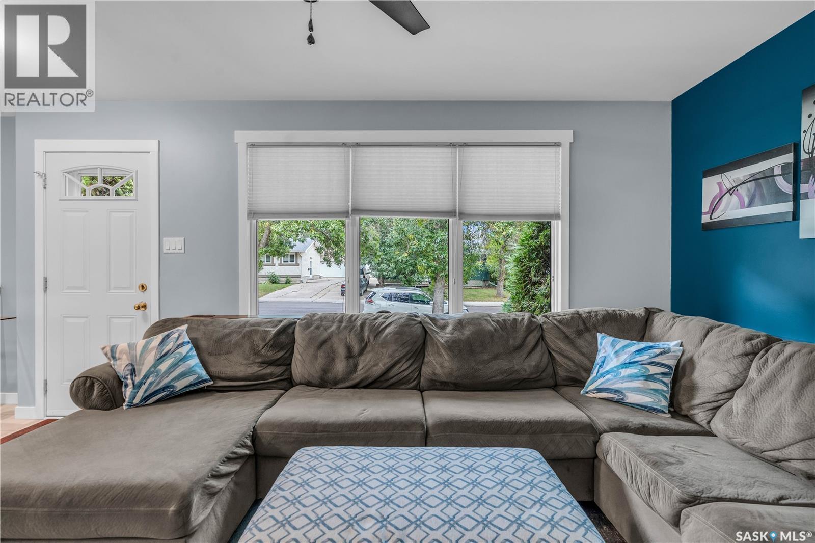 26 Fyfe Street, Regina, SK - Indoor Photo Showing Living Room