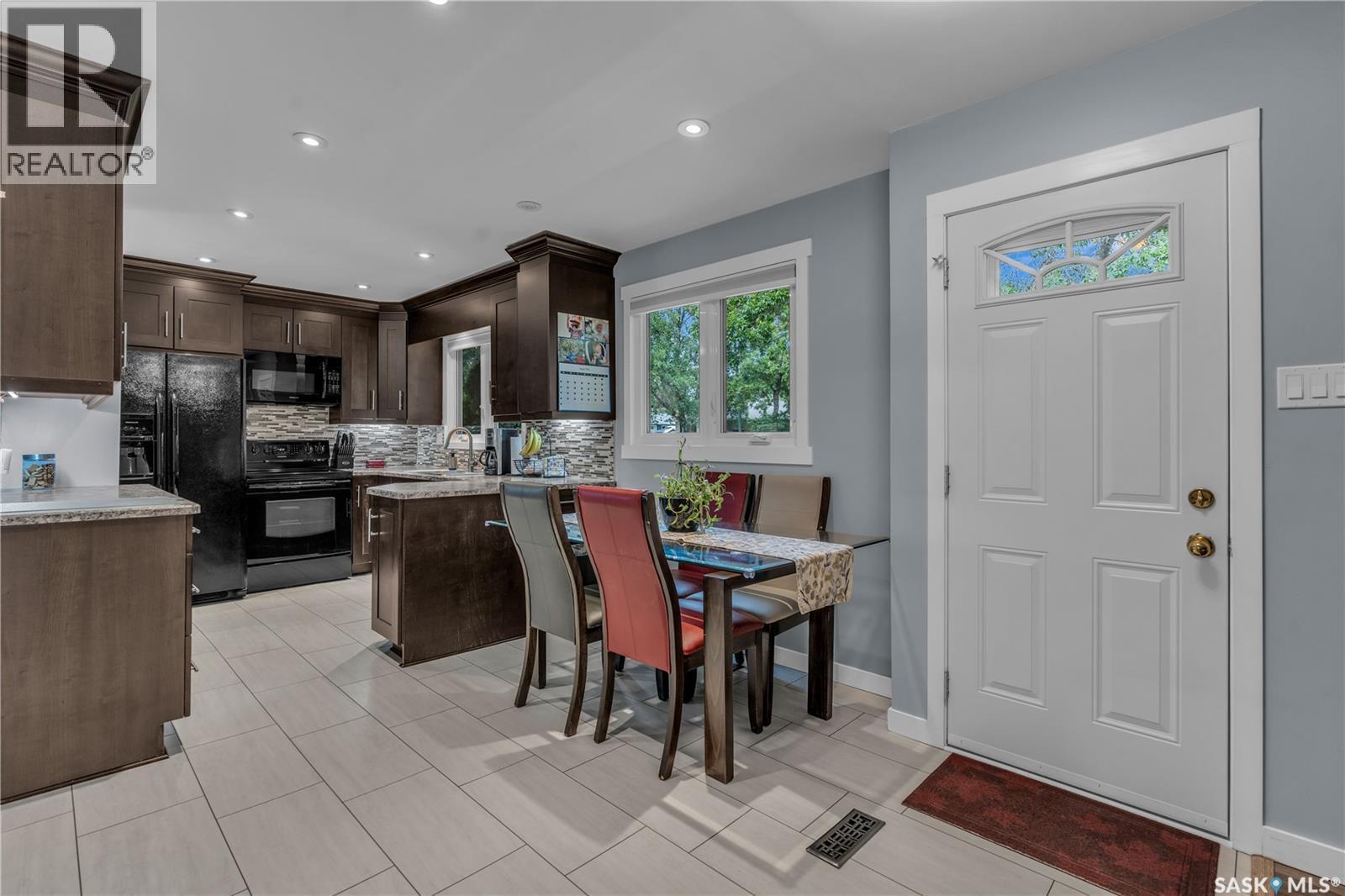 26 Fyfe Street, Regina, SK - Indoor