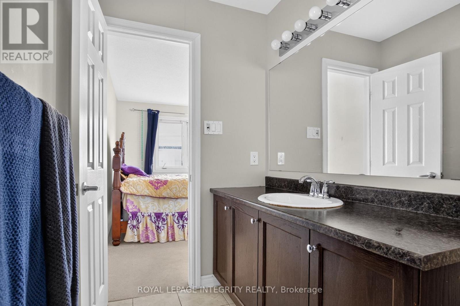 414 Meadowhawk Crescent, Ottawa, ON - Indoor Photo Showing Bathroom