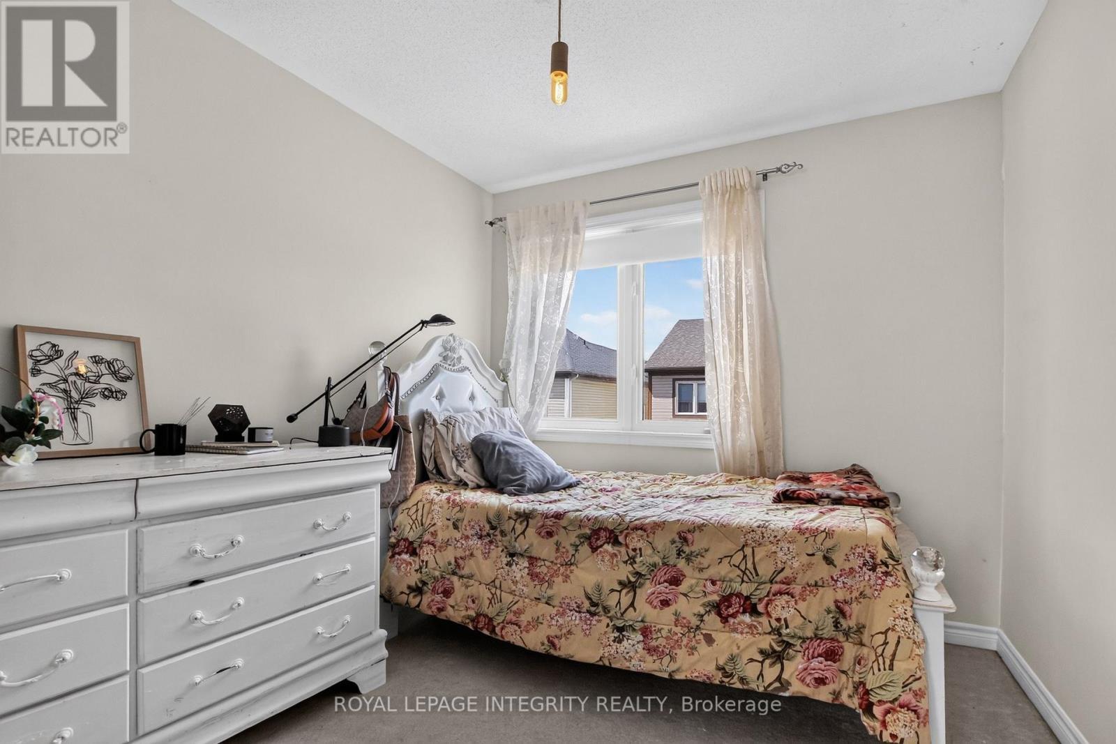 414 Meadowhawk Crescent, Ottawa, ON - Indoor Photo Showing Bedroom