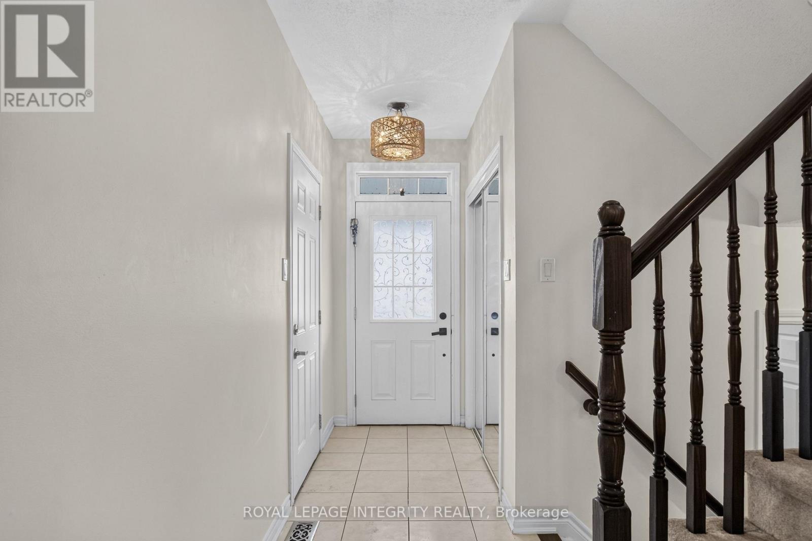 414 Meadowhawk Crescent, Ottawa, ON - Indoor Photo Showing Other Room