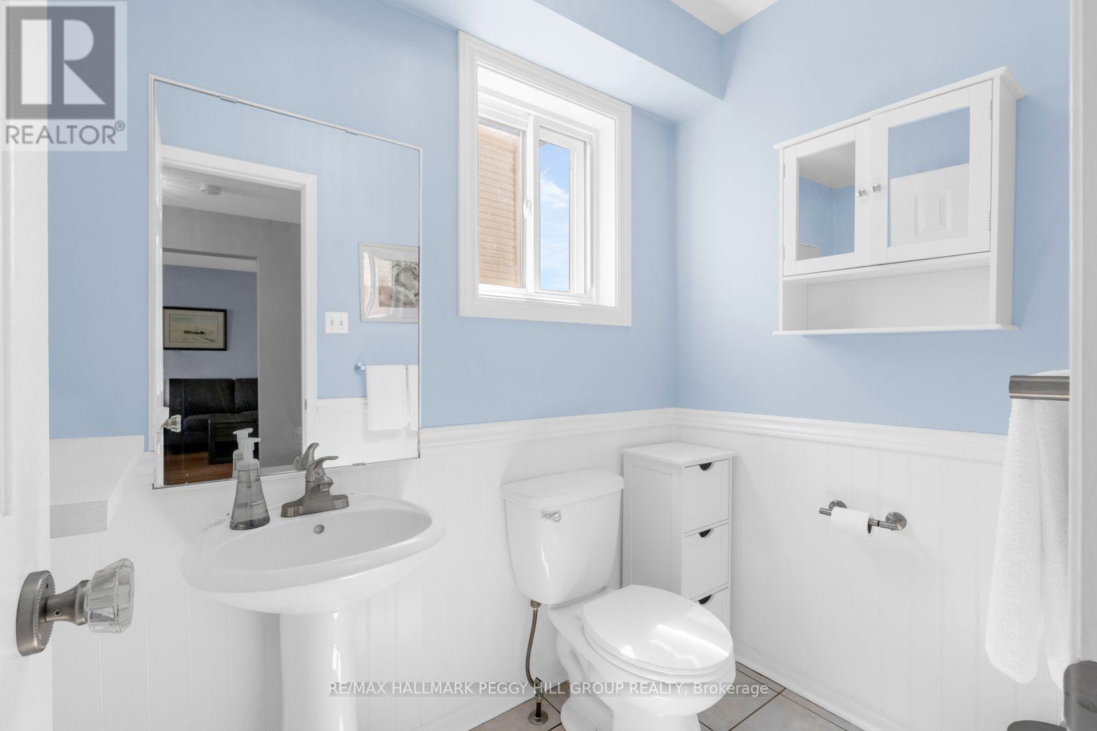 14 Copeman Crescent, Barrie, ON - Indoor Photo Showing Bathroom