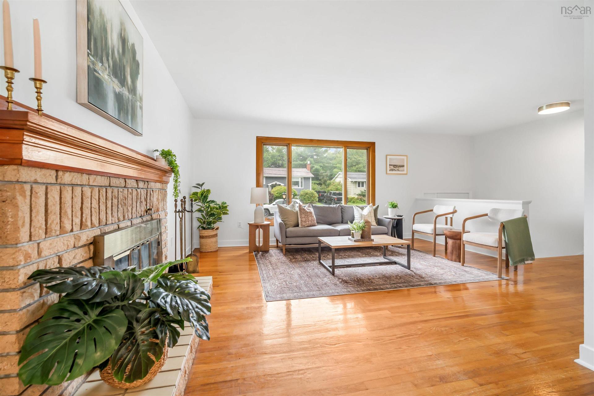 32 Swan Crescent, Halifax, NS - Indoor With Fireplace