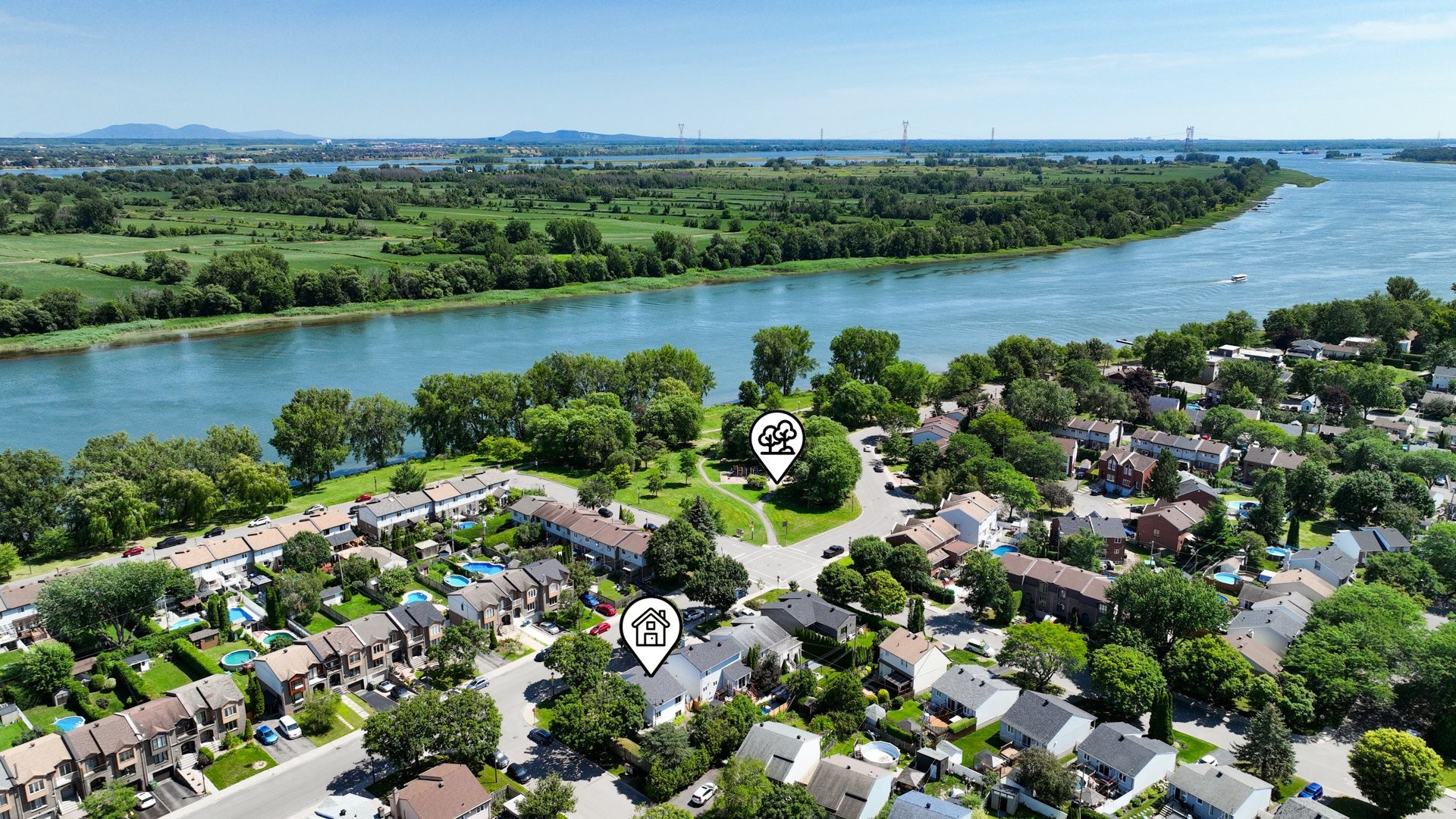 Aerial View - 15963 Rue Bellerive, Montréal (Rivière-Des-Prairies/Pointe-Aux-Trembles), QC - Outdoor With Body Of Water With View