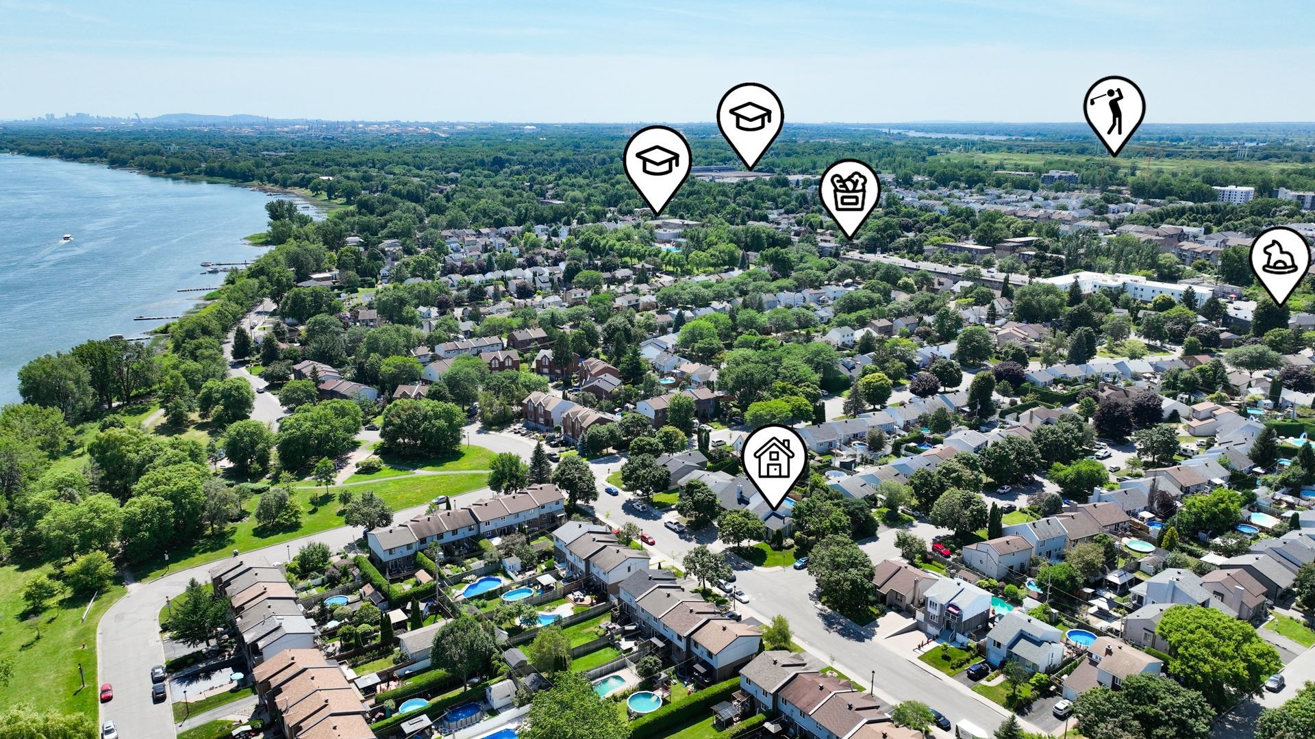 Aerial View - 15963 Rue Bellerive, Montréal (Rivière-Des-Prairies/Pointe-Aux-Trembles), QC - Outdoor With View