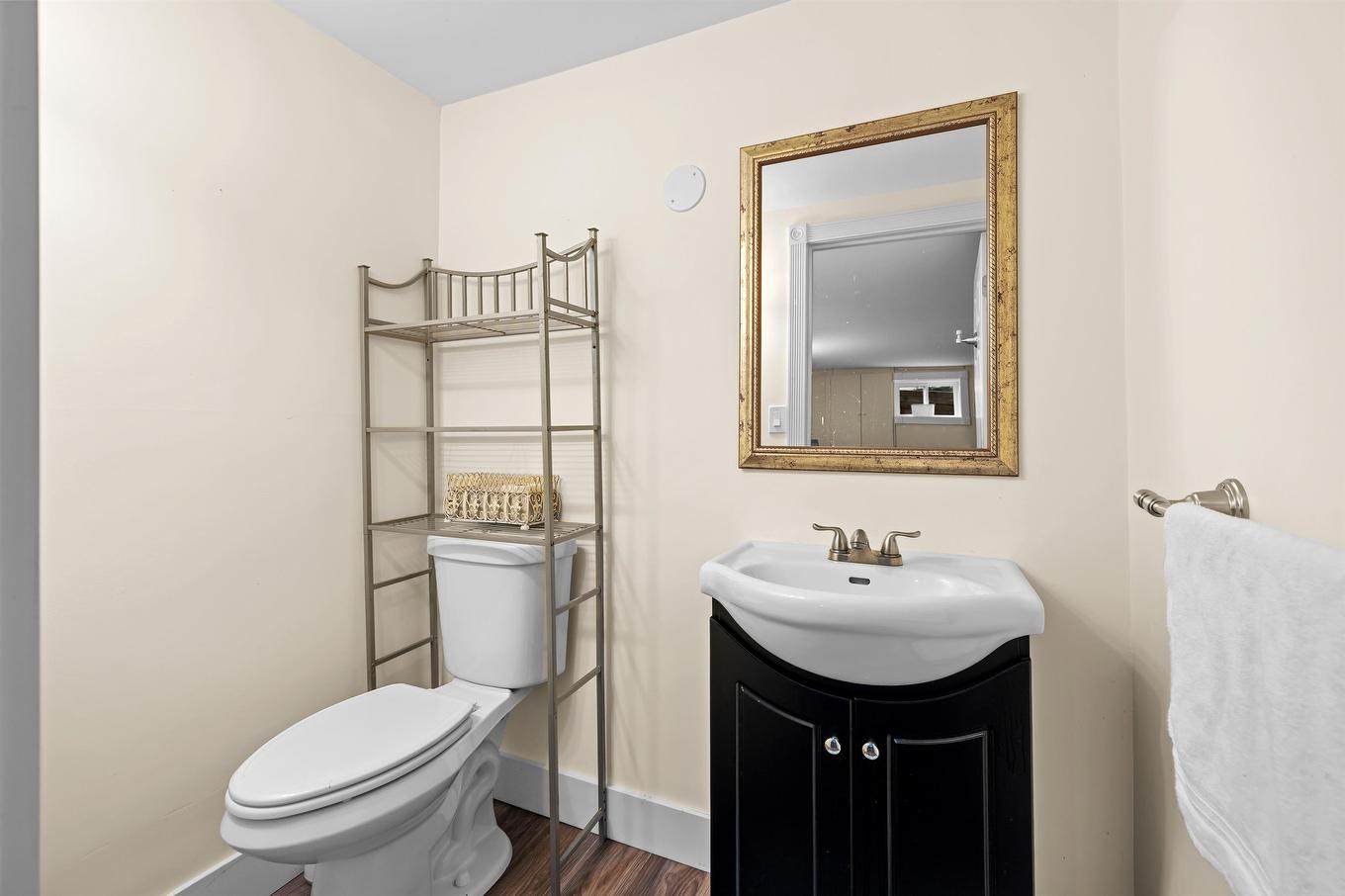 53 Parkside Drive, Charlottetown, PE - Indoor Photo Showing Bathroom