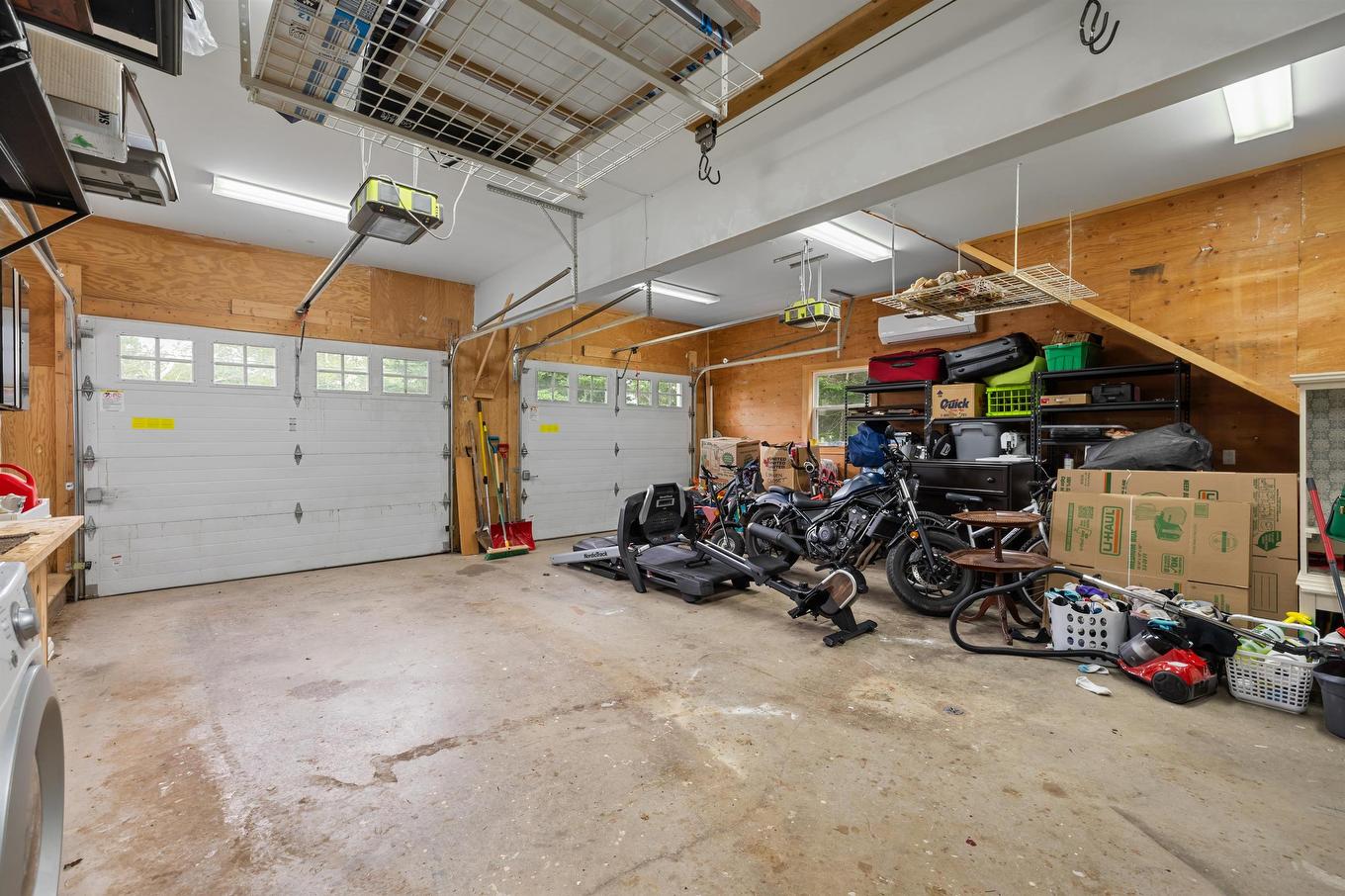 53 Parkside Drive, Charlottetown, PE - Indoor Photo Showing Garage