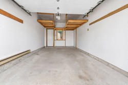 Garage - 