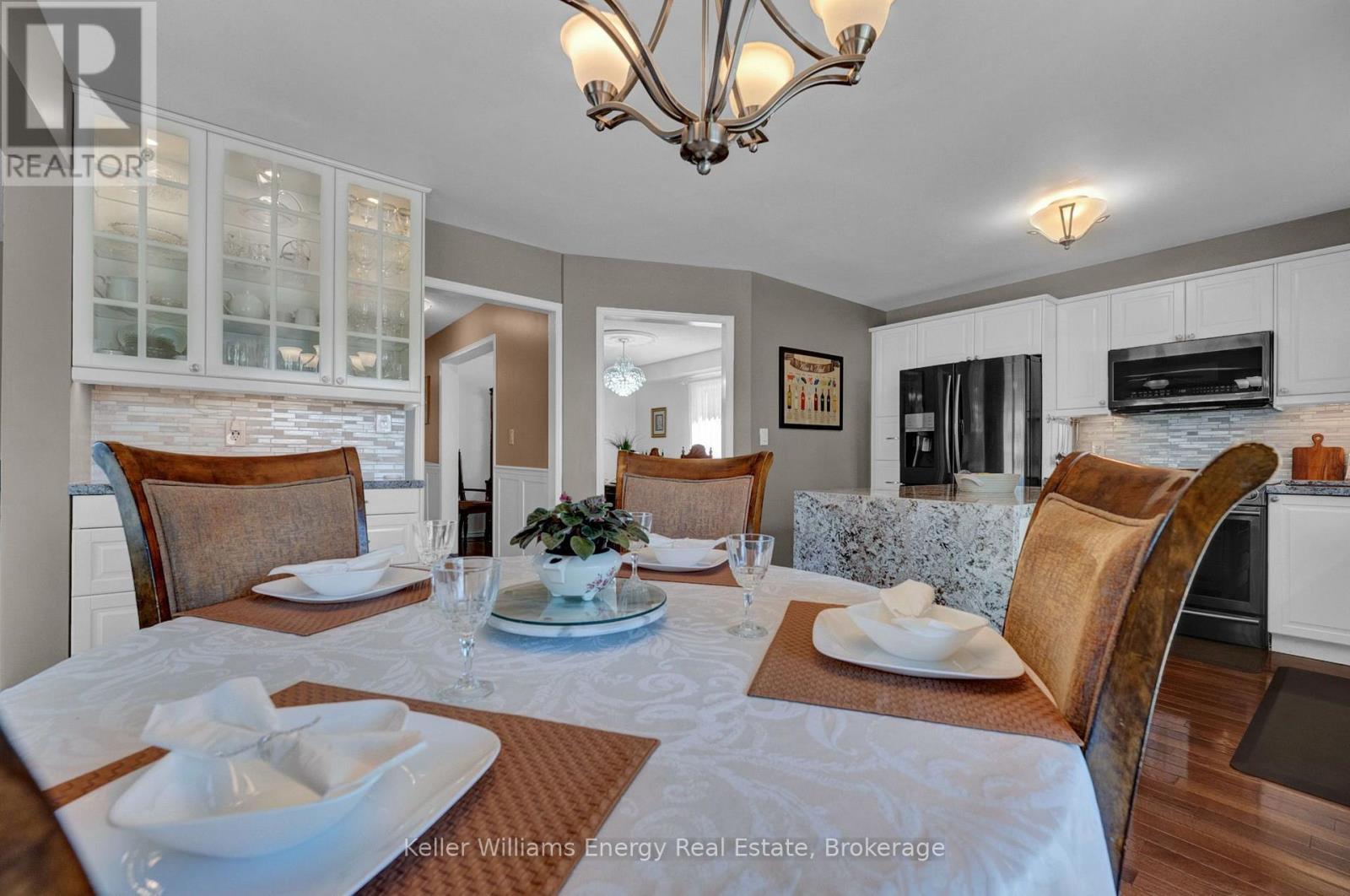 2 Murkar Crescent, Whitby (Blue Grass Meadows), ON - Indoor Photo Showing Dining Room