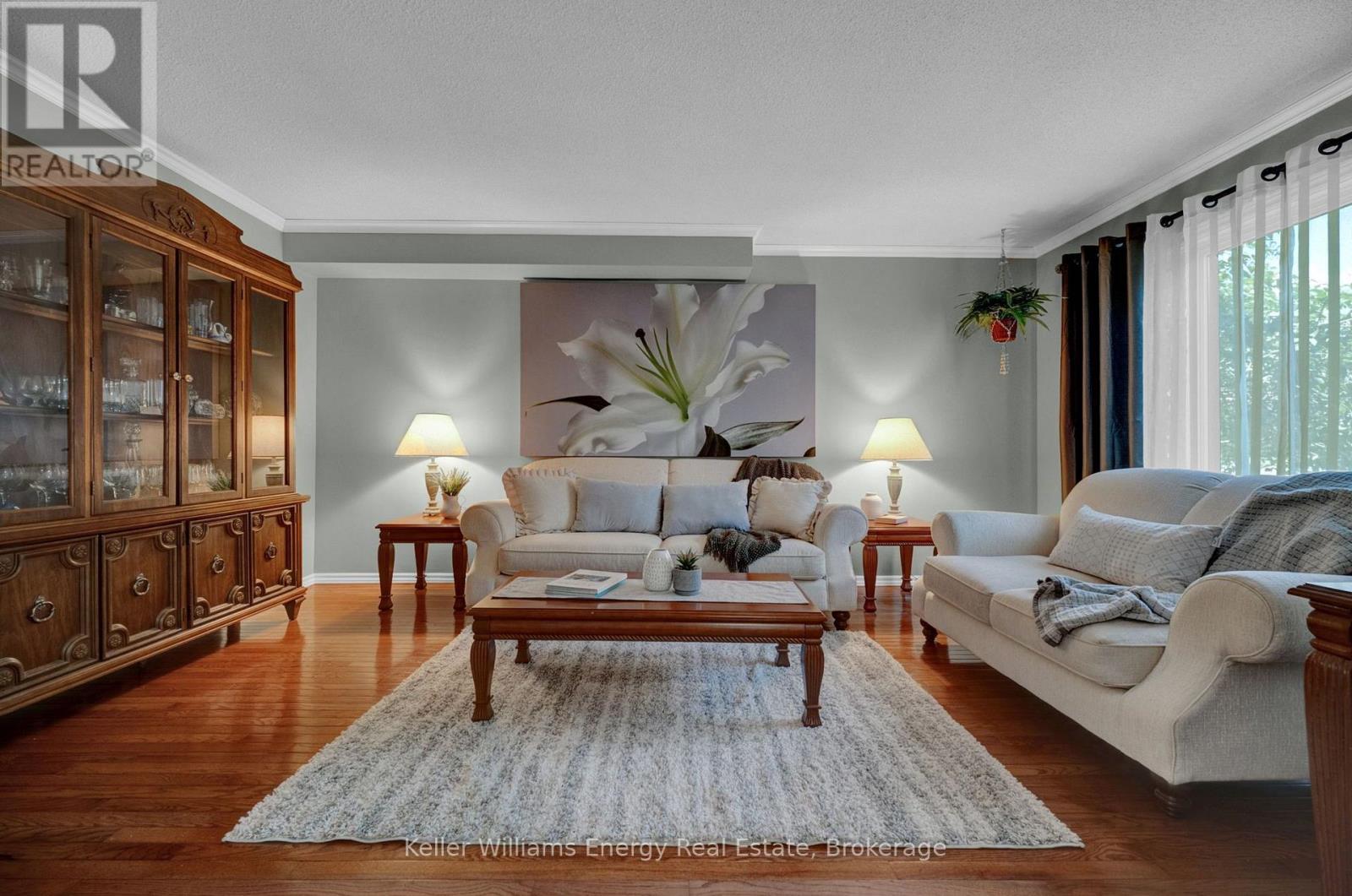 2 Murkar Crescent, Whitby (Blue Grass Meadows), ON - Indoor Photo Showing Living Room