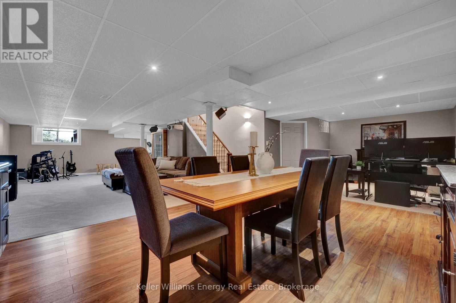 2 Murkar Crescent, Whitby (Blue Grass Meadows), ON - Indoor Photo Showing Dining Room