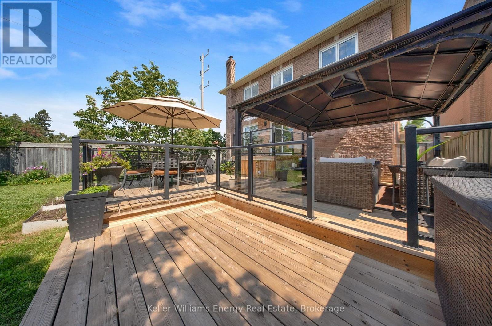 2 Murkar Crescent, Whitby (Blue Grass Meadows), ON - Outdoor With Deck Patio Veranda