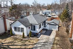 426 WOLSELY STREET Peterborough, ON K9H 5A5