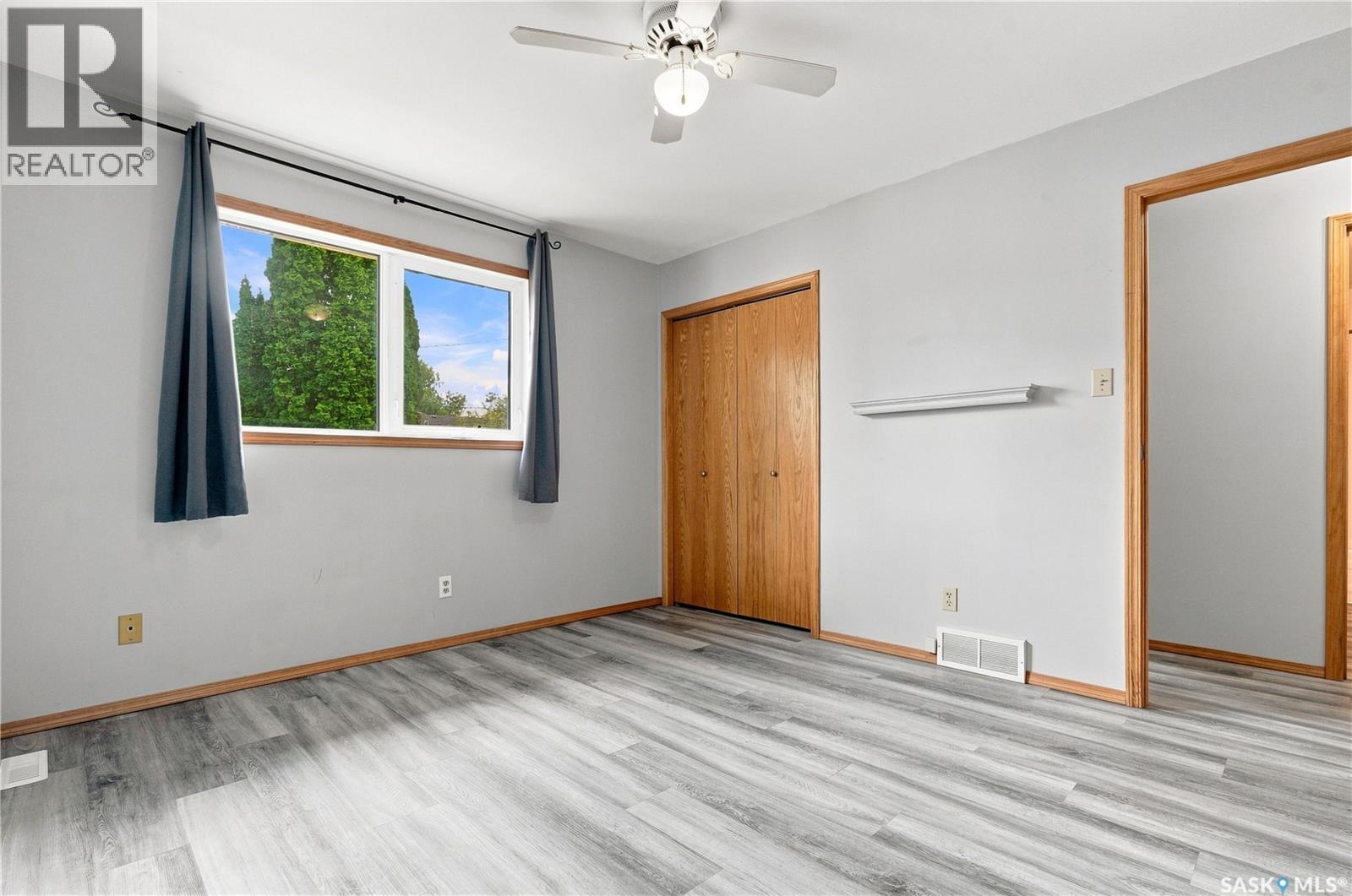 205 Imperial Street, Saskatoon, SK - Indoor Photo Showing Other Room