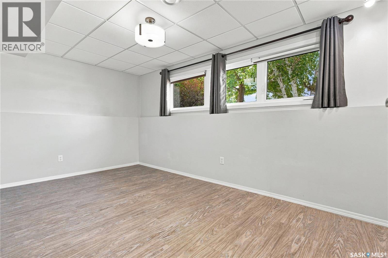 205 Imperial Street, Saskatoon, SK - Indoor Photo Showing Other Room
