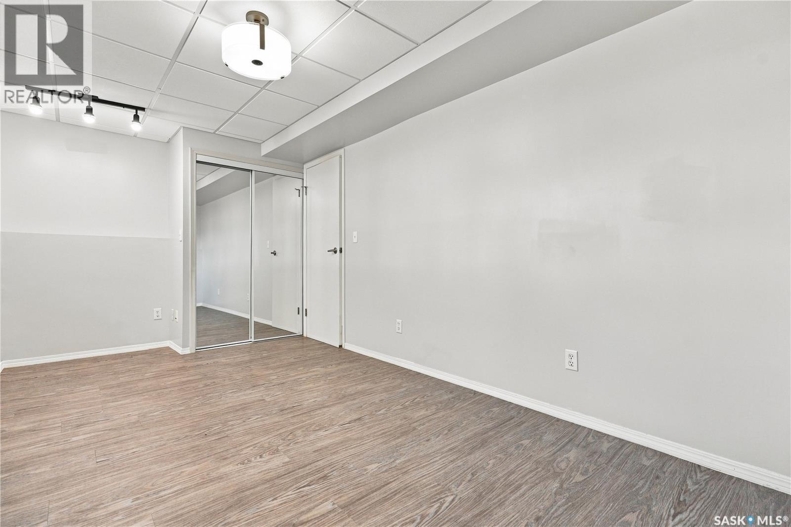 205 Imperial Street, Saskatoon, SK - Indoor Photo Showing Other Room