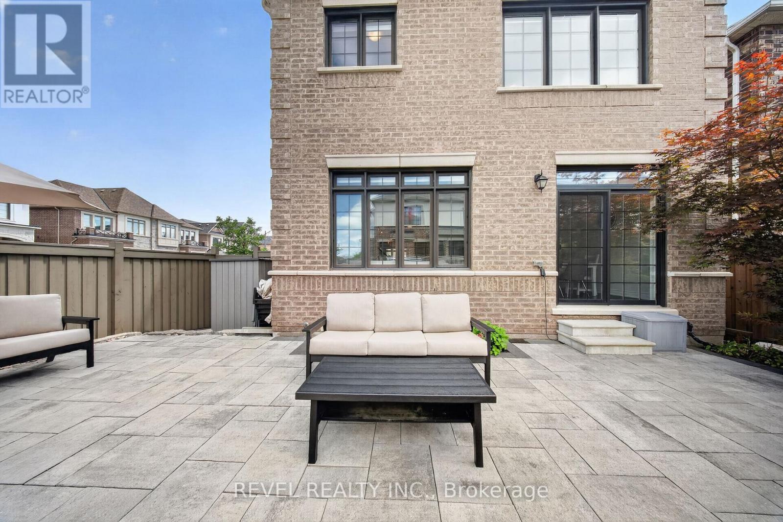455 Ramsey Place, Milton, ON - Outdoor With Deck Patio Veranda With Exterior