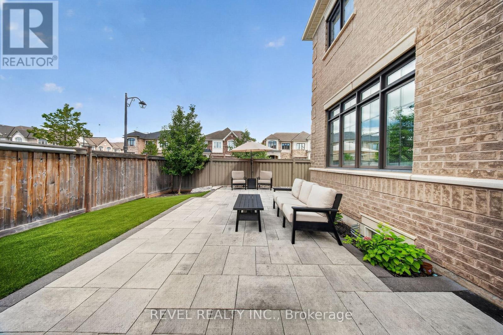 455 Ramsey Place, Milton, ON - Outdoor With Deck Patio Veranda