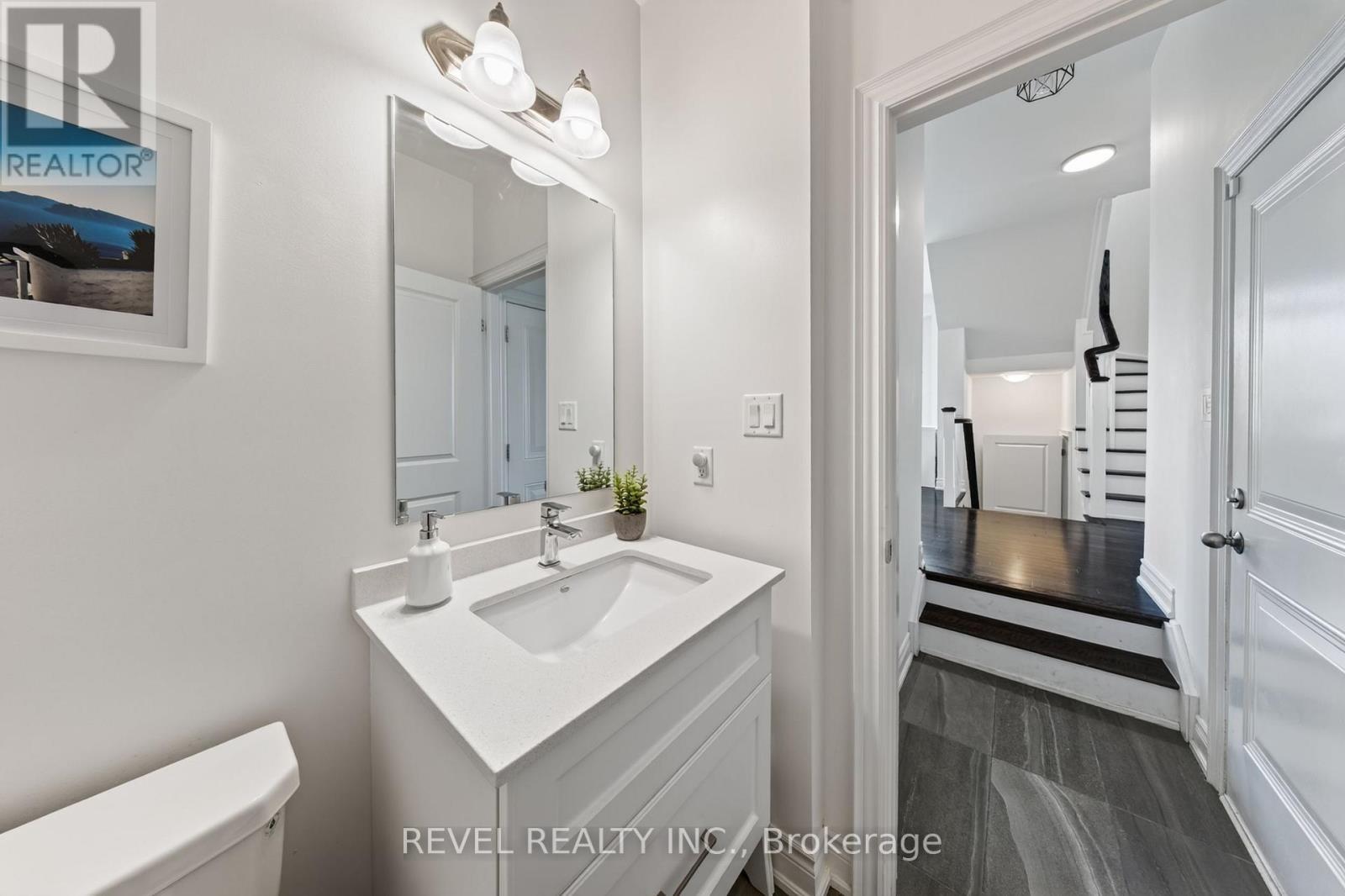 455 Ramsey Place, Milton, ON - Indoor Photo Showing Bathroom