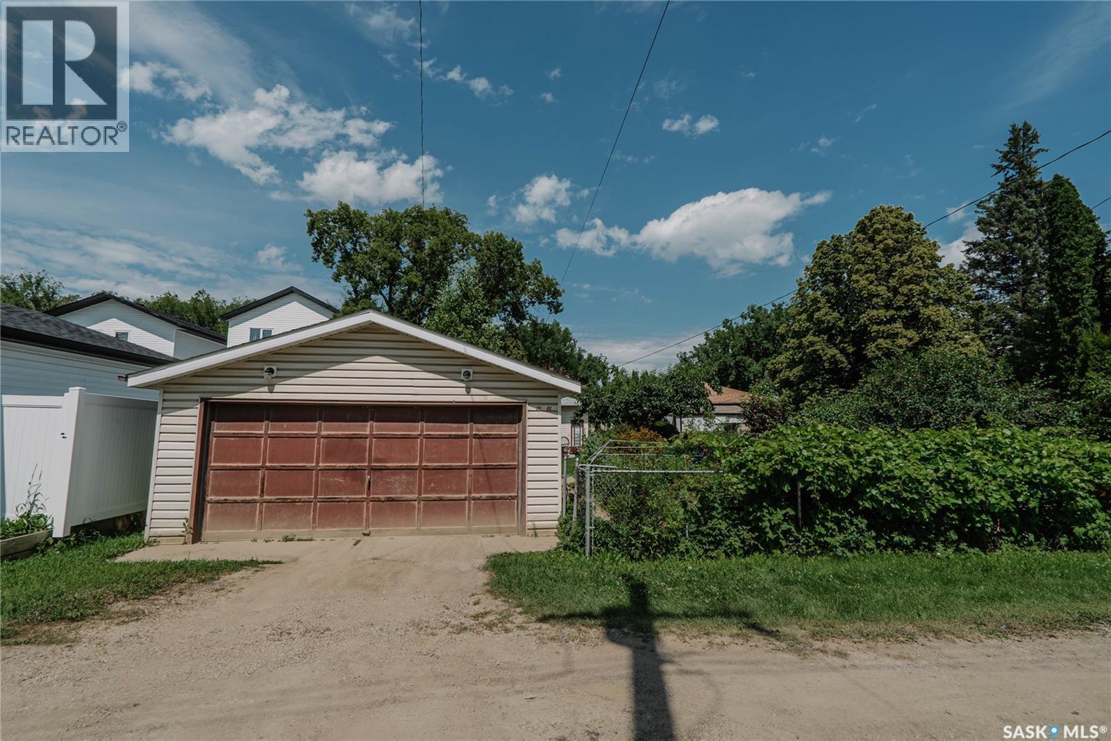 127 107Th Street W, Saskatoon, SK - Outdoor