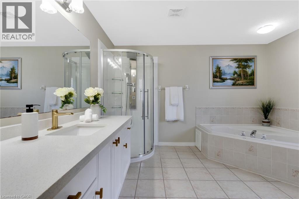 913 Copper Leaf Crescent, Kitchener, ON - Indoor Photo Showing Bathroom