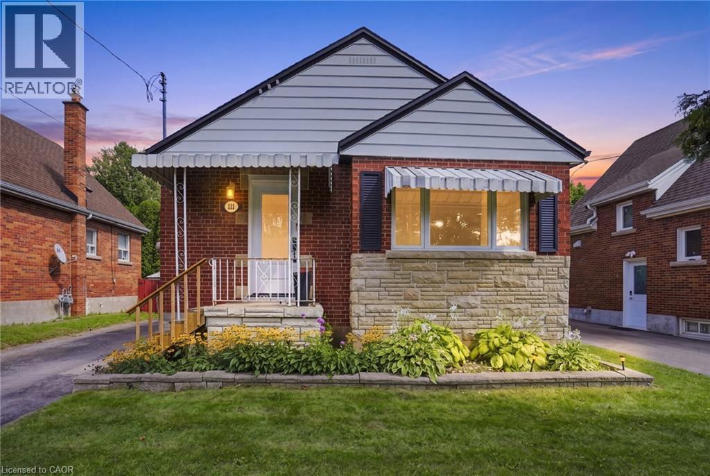 111 Sharon Avenue, Hamilton, ON - Outdoor