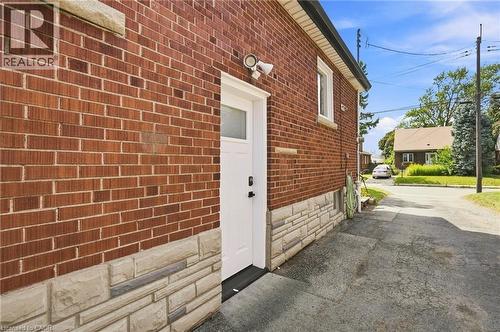 111 Sharon Avenue, Hamilton, ON - Outdoor