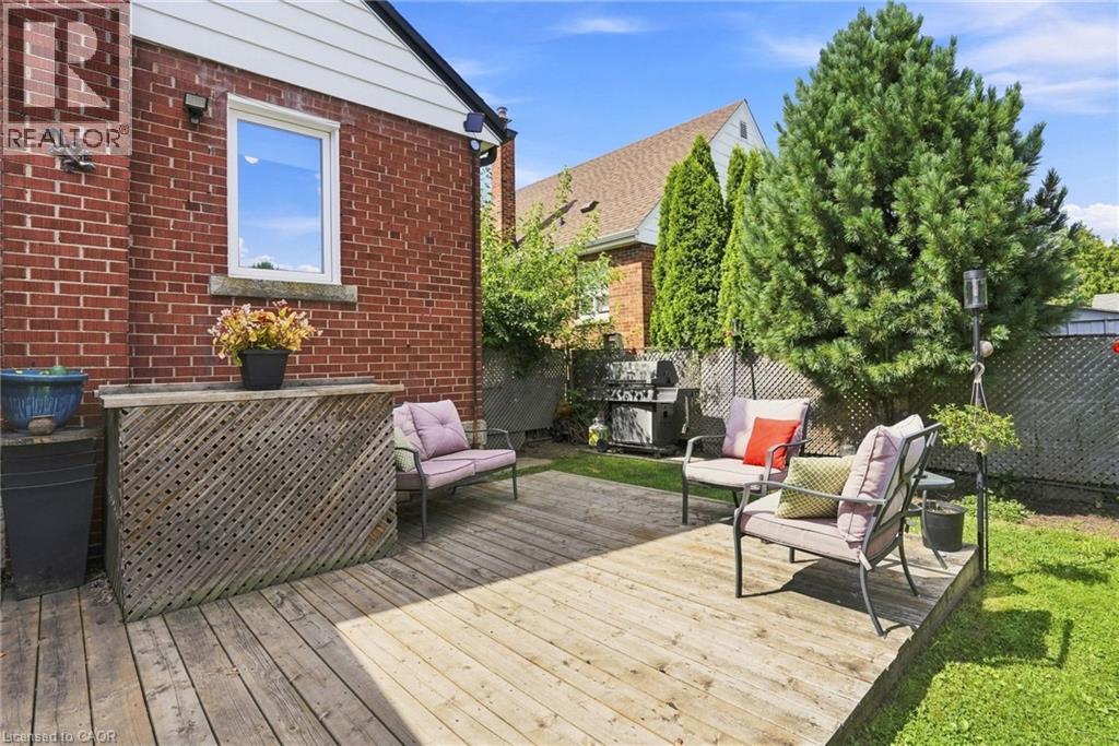 111 Sharon Avenue, Hamilton, ON - Outdoor With Deck Patio Veranda With Exterior