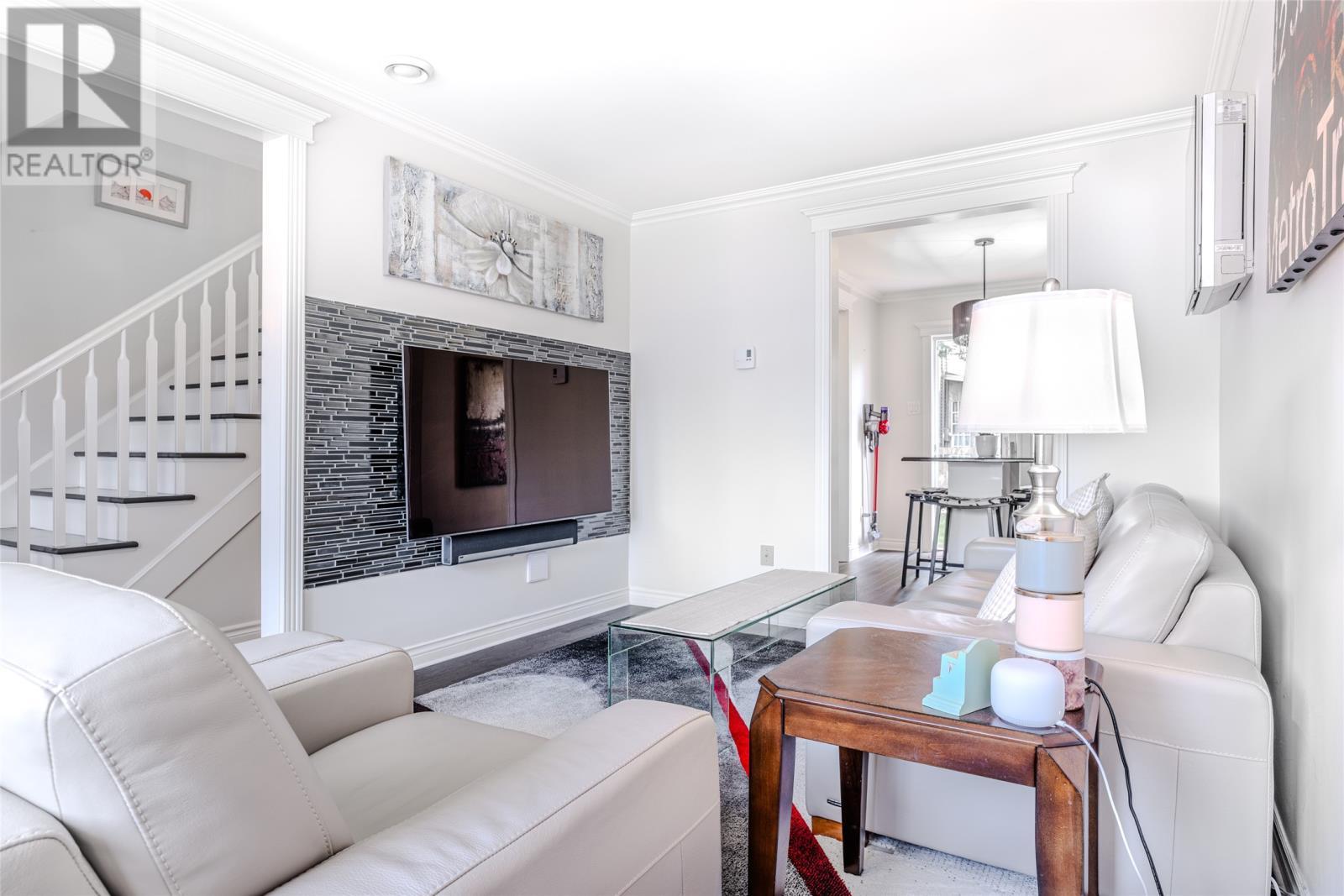 10 Browne Crescent, St. John'S, NL - Indoor Photo Showing Living Room