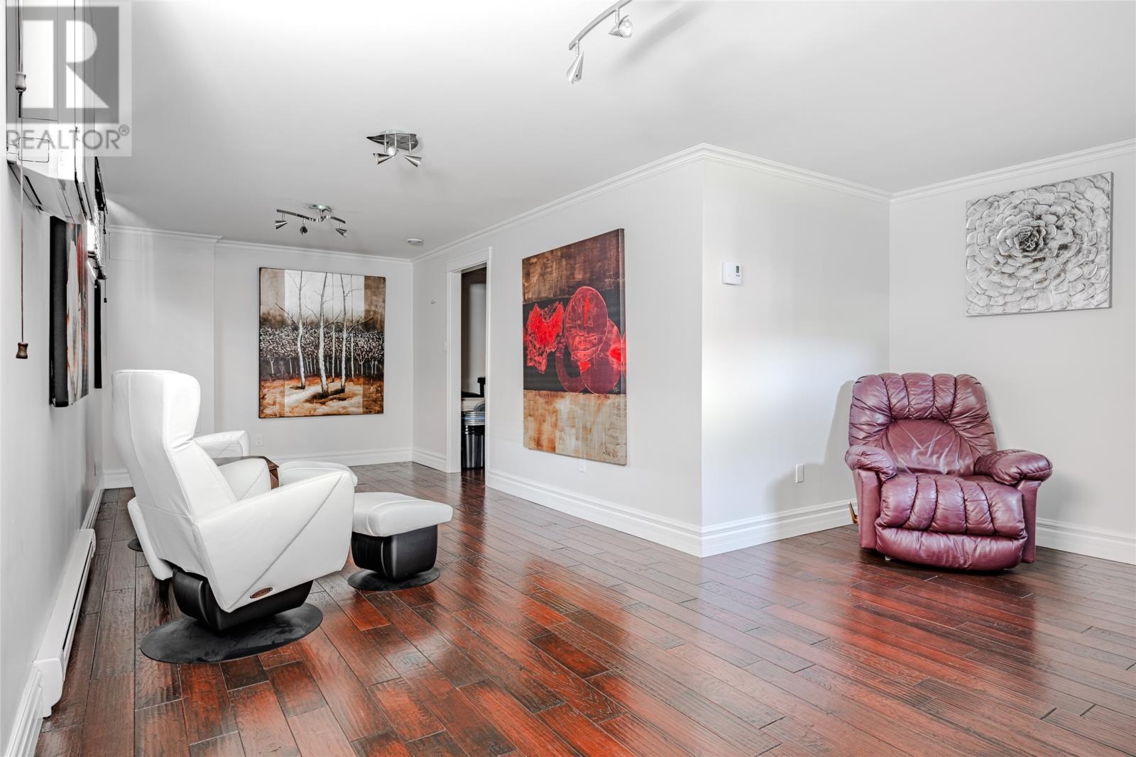 10 Browne Crescent, St. John'S, NL - Indoor