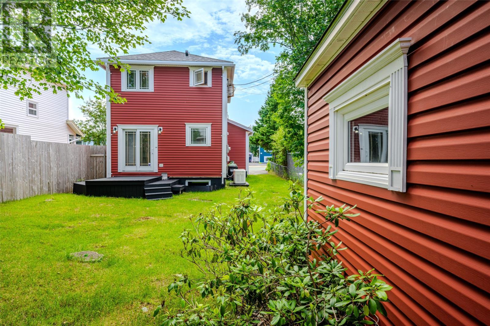 10 Browne Crescent, St. John'S, NL - Outdoor With Exterior