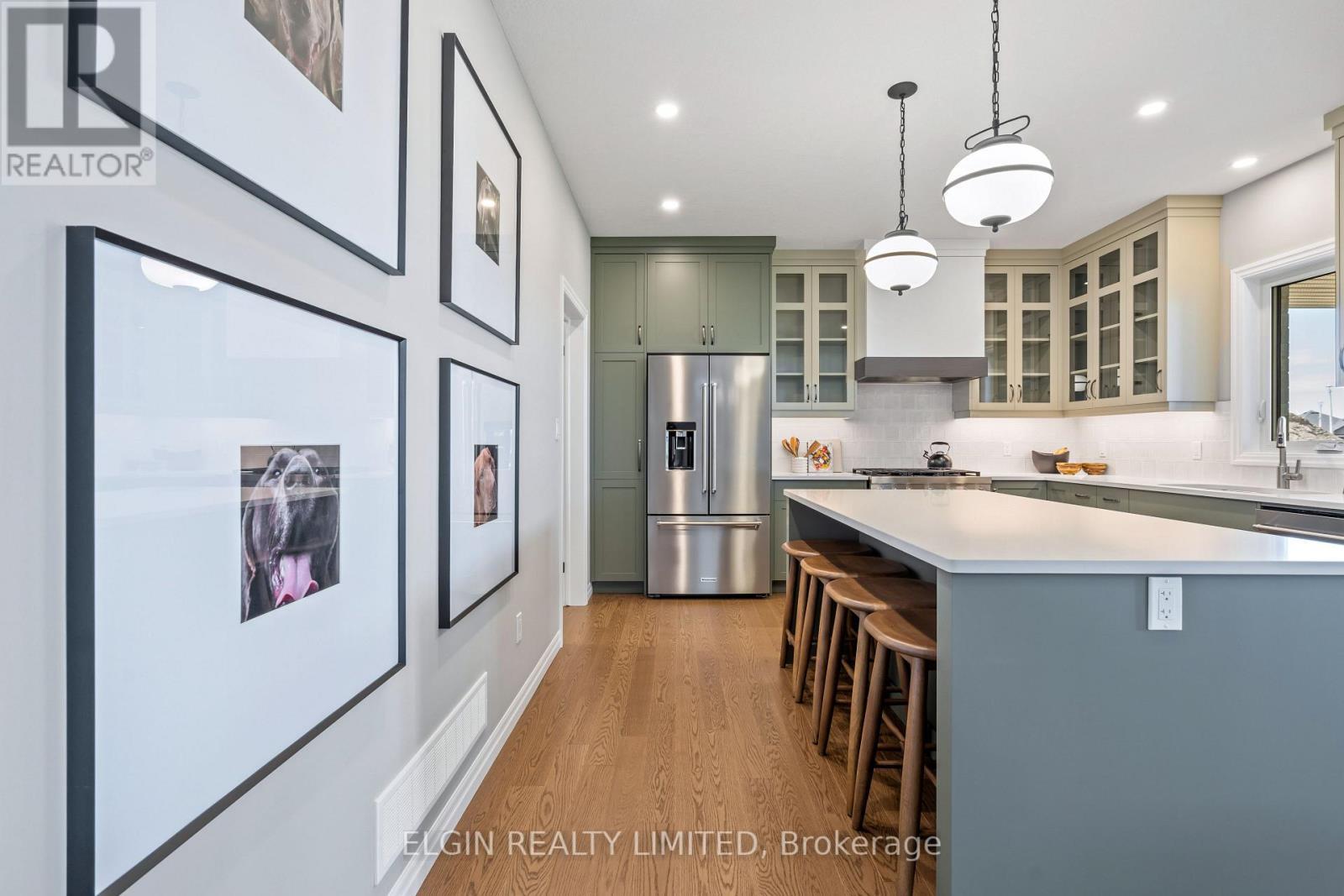 3 Hemlock Crescent, Aylmer, ON - Indoor Photo Showing Kitchen With Upgraded Kitchen