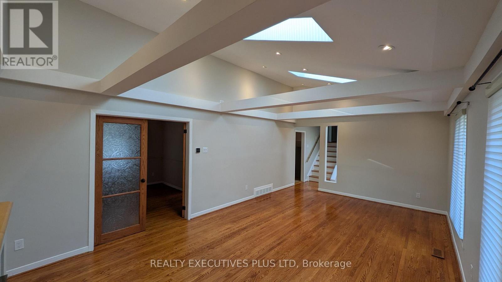 1443 Birchwood Drive, Mississauga, ON - Indoor Photo Showing Other Room