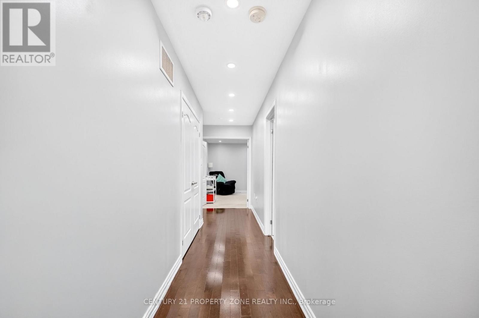 114 Mincing Trail, Brampton, ON - Indoor Photo Showing Other Room