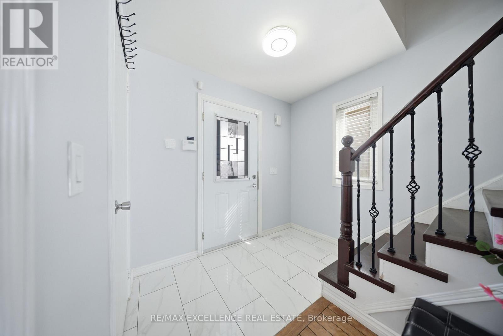 46 Nectarine Crescent, Brampton, ON - Indoor Photo Showing Other Room
