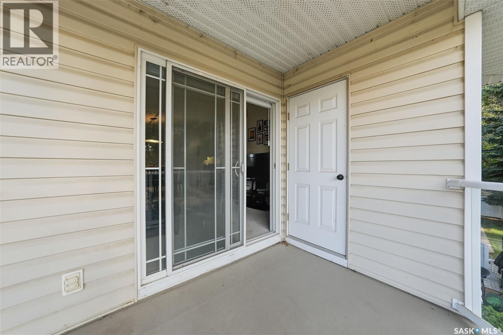 204D 141 105Th Street W, Saskatoon, SK - Outdoor With Exterior